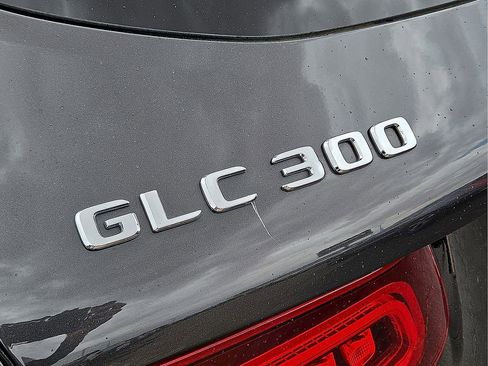 Used 2022 Mercedes-Benz GLC 300 image 12