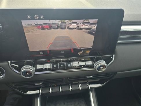 Used 2024 GMC Canyon Elevation w/ Convenience Package image 22