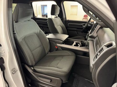 Used 2022 RAM 1500 Big Horn AWD/4WD image 37