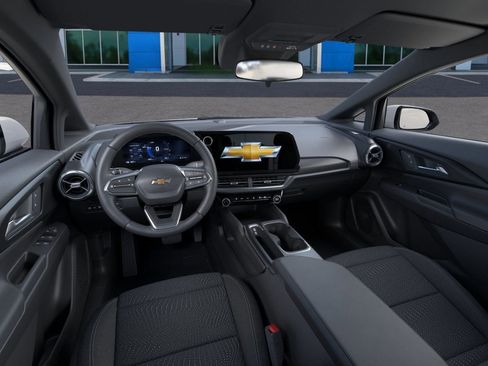 New 2026 Chevrolet Equinox EV LT image 15