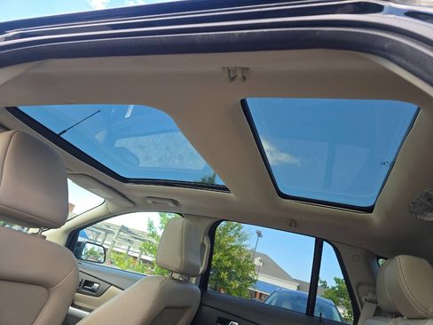 Used 2011 Ford Edge SEL w/ 202A Rapid Spec Order Code FWD image 39