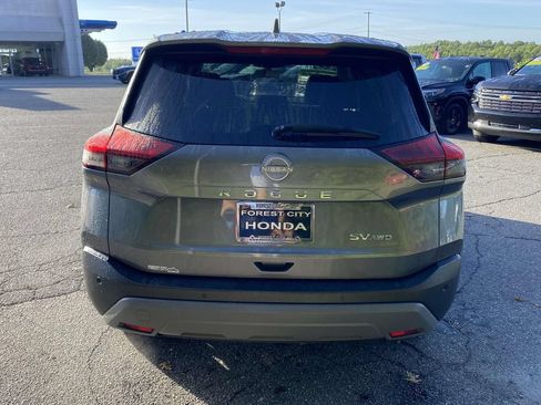 Used 2023 Nissan Rogue SV AWD/4WD image 4