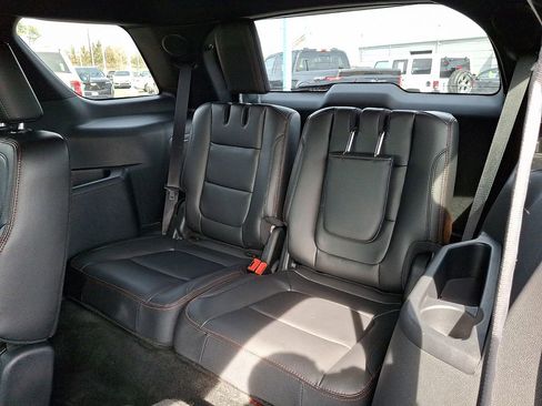 Used 2018 Ford Explorer Sport w/ Equipment Group 401A image 12