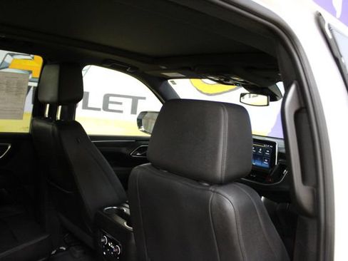 Used 2023 Chevrolet Tahoe LT w/ LT Signature Package AWD/4WD image 10