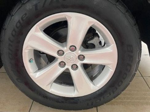 Used 2014 Toyota RAV4 XLE image 27