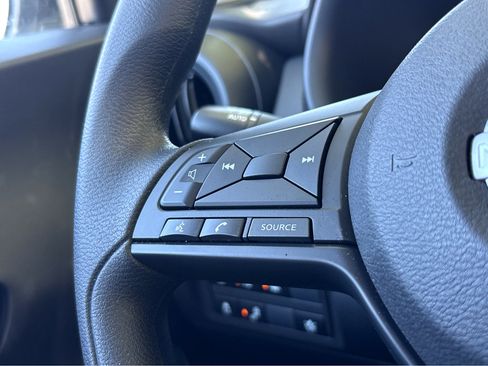 Used 2025 Nissan Kicks Play S image 13