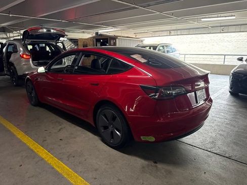Used 2022 Tesla Model 3 Standard Range RWD image 4