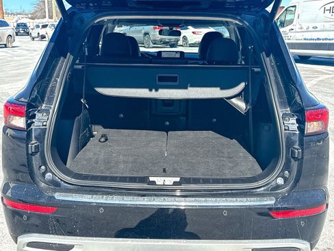 Used 2022 Mitsubishi Outlander SE image 12