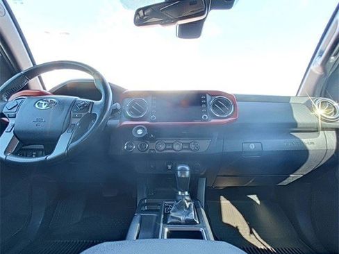 Used 2020 Toyota Tacoma TRD Sport image 23