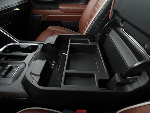 Used 2025 GMC Sierra 3500 Denali Ultimate image 31