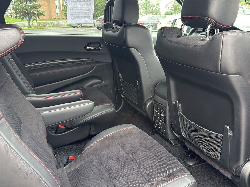 Used 2023 Dodge Durango R/T w/ Tow 'N Go Package AWD/4WD image 11