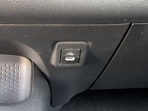 Used 2024 Toyota Corolla LE FWD image 17