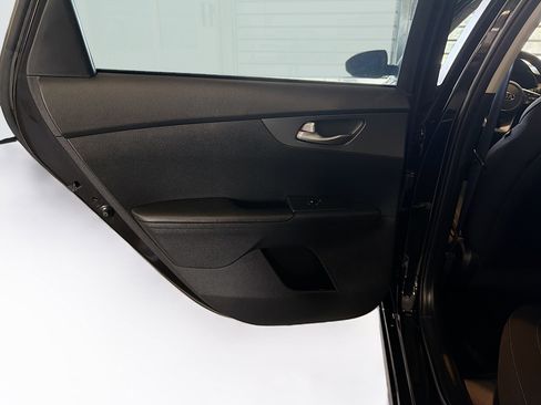 Used 2021 Kia Forte LXS image 25