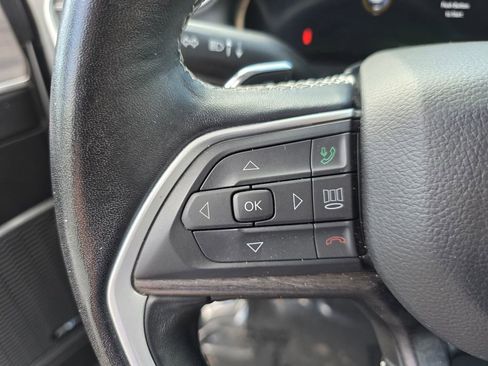 Used 2022 Jeep Grand Cherokee Limited 4xe w/ Luxury Tech Group II image 19