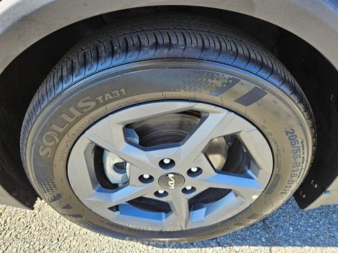 Used 2025 Kia K4 FWD image 22