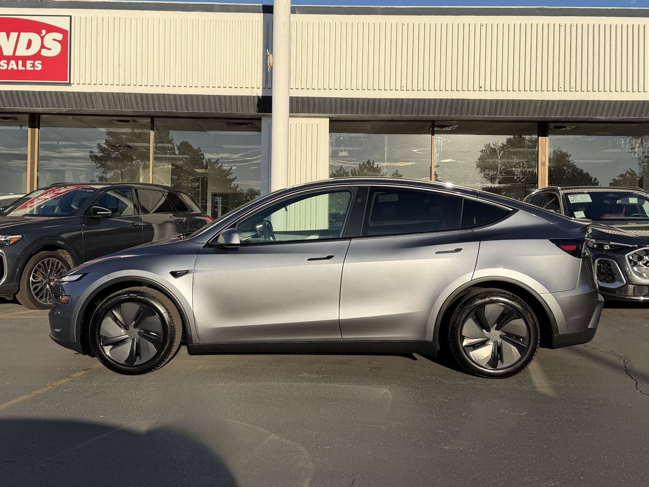 Used 2026 Tesla Model Y Long Range AWD/4WD image 15