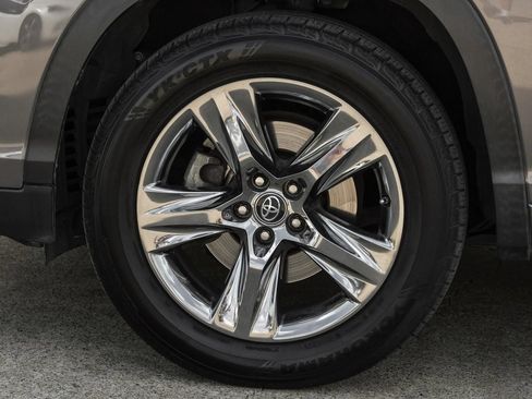 Used 2017 Toyota Highlander Limited Platinum FWD image 53