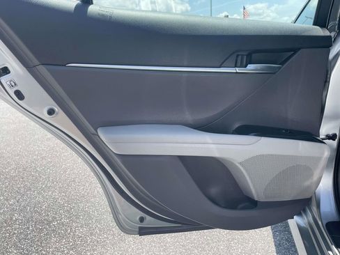 Used 2018 Toyota Camry LE w/ Audio Package FWD image 3