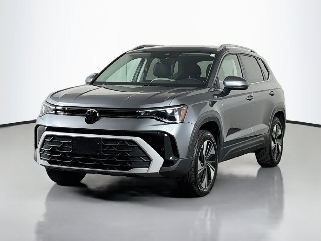 Certified 2025 Volkswagen Taos SE AWD/4WD image 3