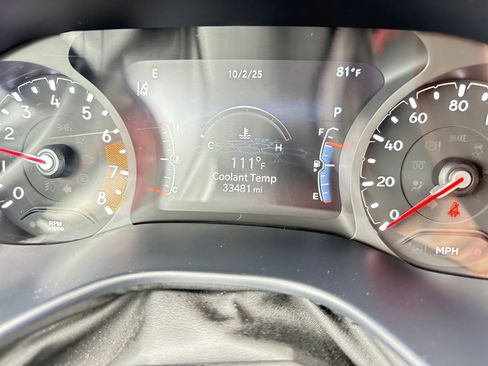 Used 2025 Jeep Compass Trailhawk w/ Trailer Tow Group image 40