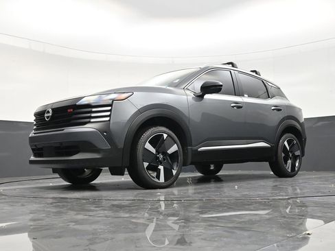 Used 2026 Nissan Kicks SR FWD image 21