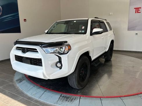Used 2023 Toyota 4Runner SR5 Premium w/ Moonroof Package AWD/4WD image 2