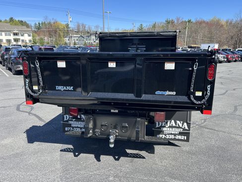 New 2026 GMC Sierra 3500 Pro AWD/4WD image 7