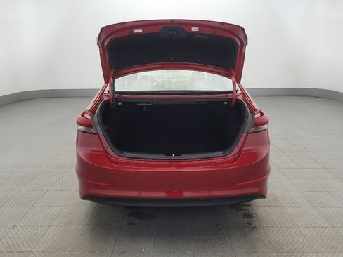 Used 2017 Hyundai Elantra SE w/ Cargo Package image 29