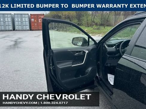 Used 2025 Toyota RAV4 XLE w/ Convenience Package AWD/4WD image 14