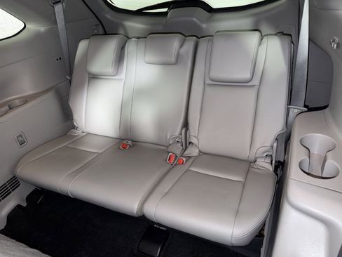 Used 2019 Toyota Highlander XLE image 26