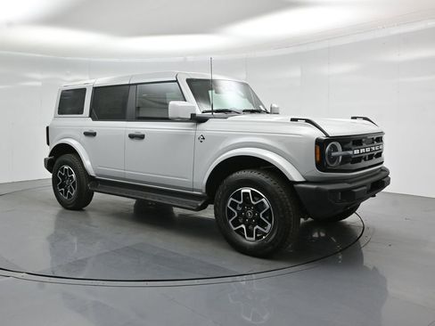 New 2026 Ford Bronco Outer Banks AWD/4WD image 24