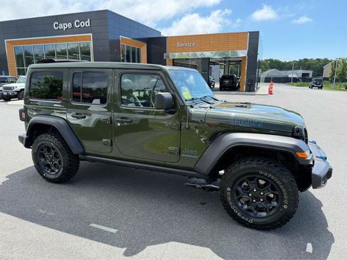 Used 2023 Jeep Wrangler Unlimited w/ Sun & Screen Package AWD/4WD image 2