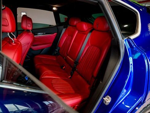 Used 2020 Maserati Levante image 20