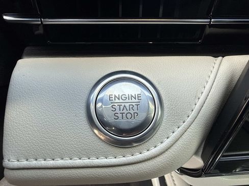 New 2026 Lincoln Nautilus Reserve w/ Jet Appearance Package AWD/4WD image 27
