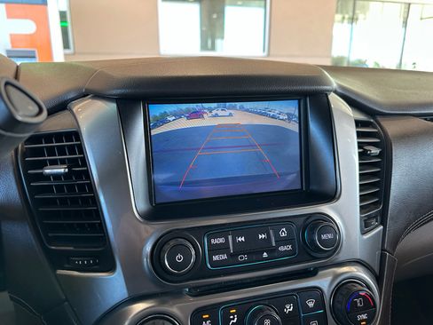 Used 2016 Chevrolet Suburban LT image 20