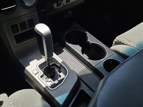 Used 2013 Toyota Tundra 2WD CrewMax w/ SR5 Pkg image 20