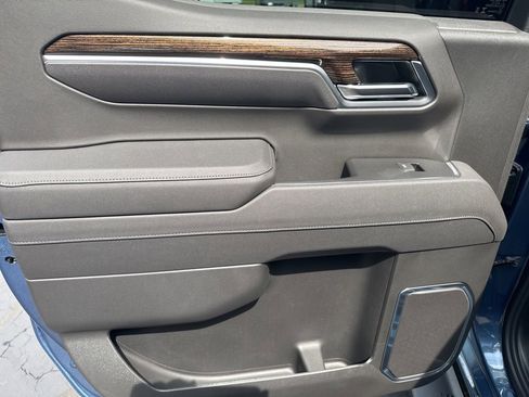 New 2026 GMC Sierra 1500 Elevation image 10