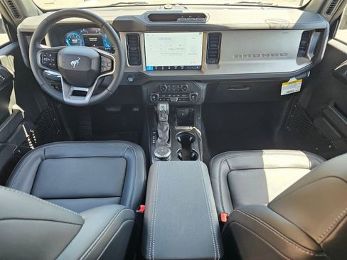 New 2026 Ford Bronco Outer Banks AWD/4WD image 13