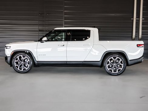Used 2025 Rivian R1T Adventure AWD/4WD image 12