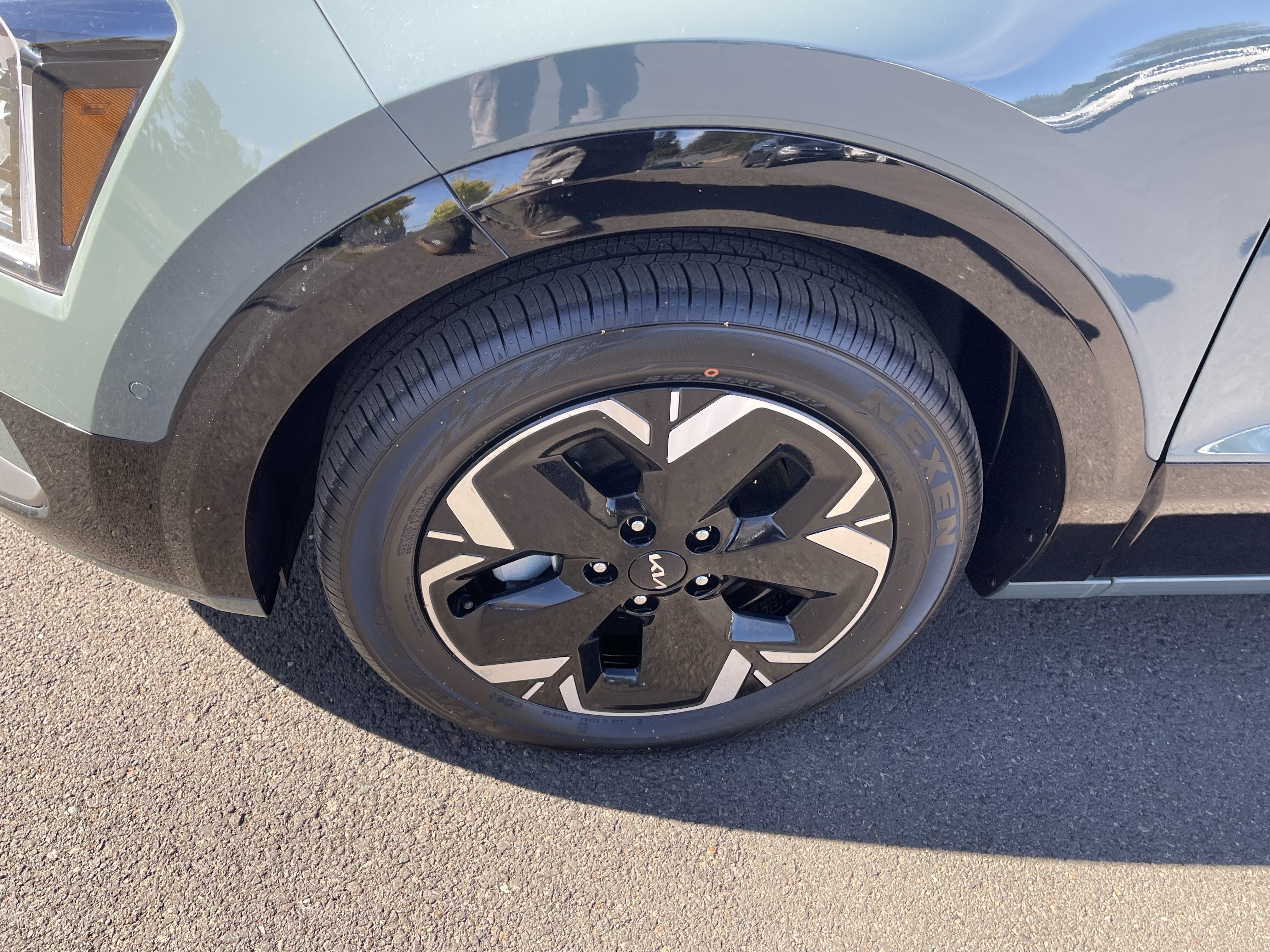 Used 2023 Kia Niro Wave FWD image 9
