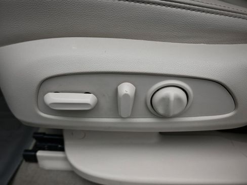 Used 2020 GMC Acadia Denali w/ Trailering Package image 13