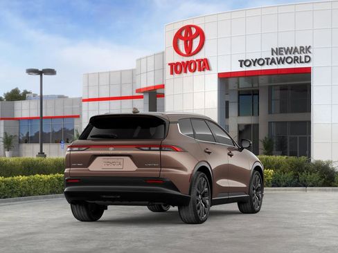New 2026 Toyota Crown Signia AWD/4WD image 11