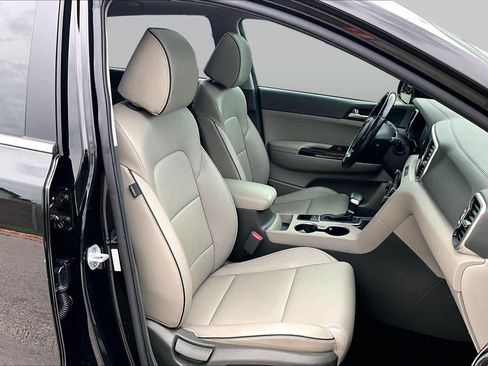 Used 2019 Kia Sportage EX w/ EX Premium Package FWD image 9