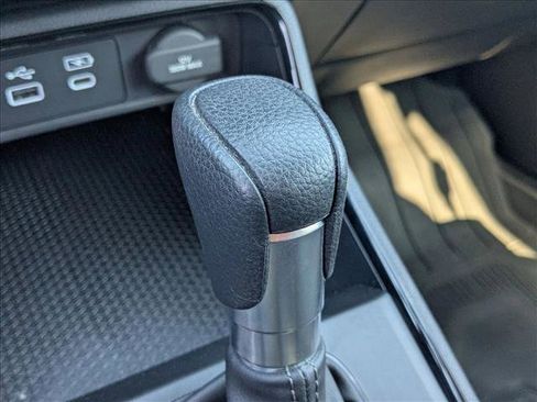 Used 2023 Honda CR-V EX image 11