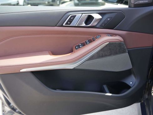 New 2026 BMW X5 xDrive50e image 17