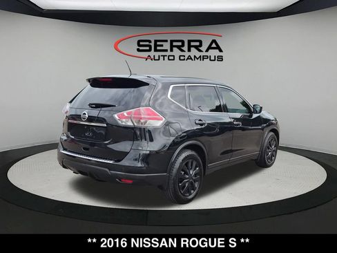 Used 2016 Nissan Rogue S w/ S Family Package FWD image 12