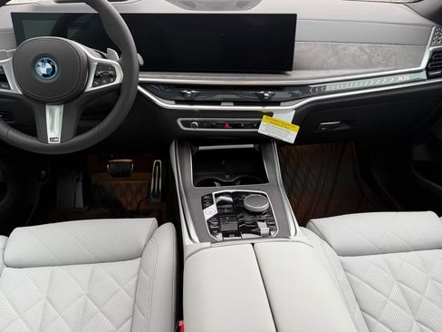 New 2026 BMW X5 xDrive50e w/ M Sport Package AWD/4WD image 6