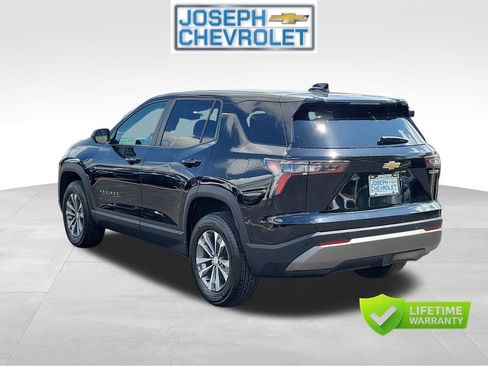 Used 2025 Chevrolet Equinox LT FWD image 3