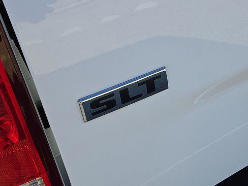 Used 2024 RAM 1500 Classic SLT image 12