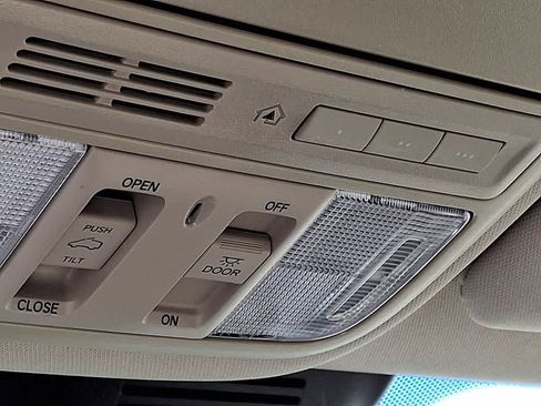 Used 2018 Honda CR-V EX-L image 27